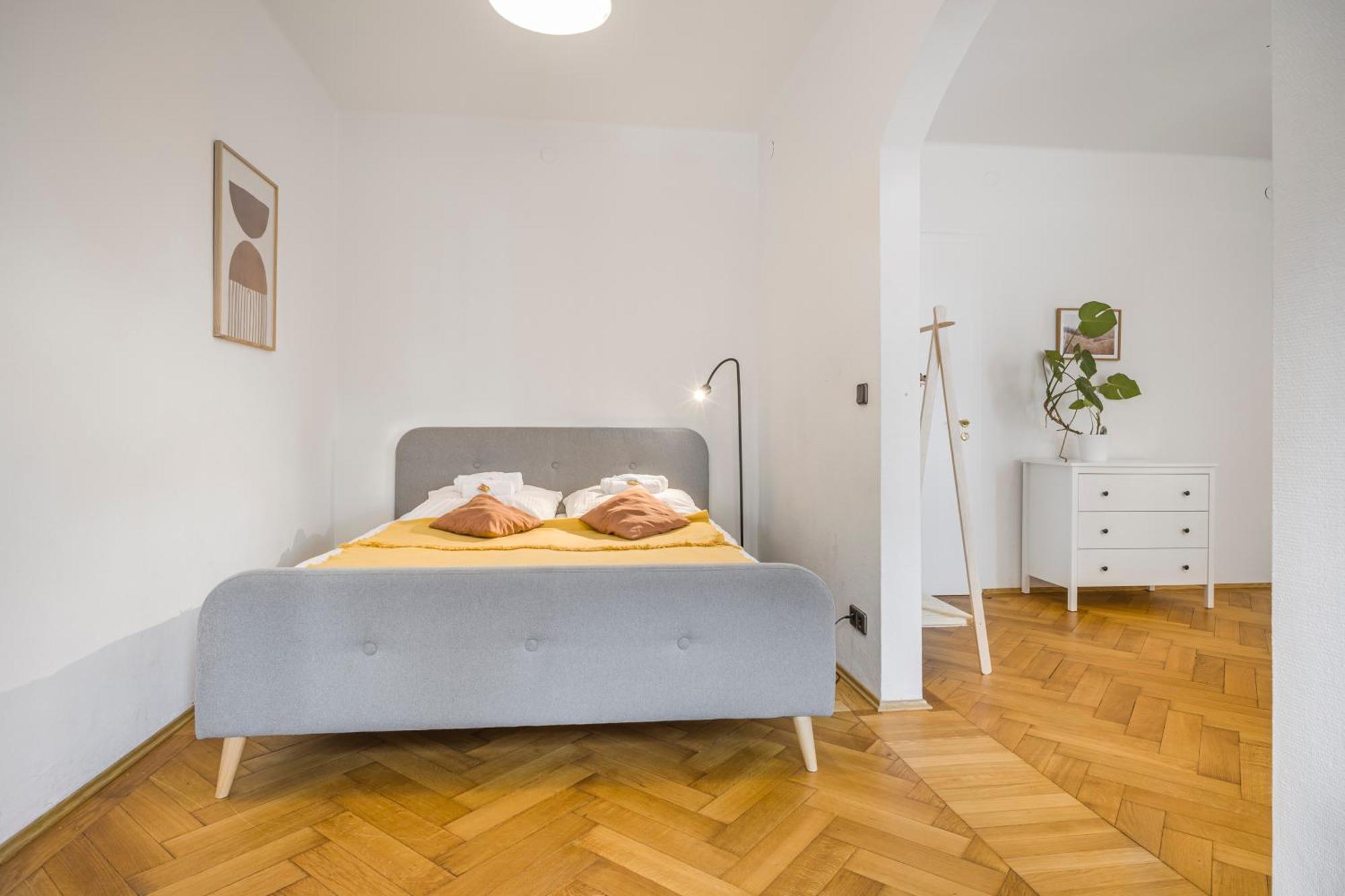Faway: Nähe Audi&bhf - Parken - Küche - Netflix Apartment *